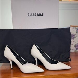 Alias Mae Ivory Pointed Toe Stiletto Pumps